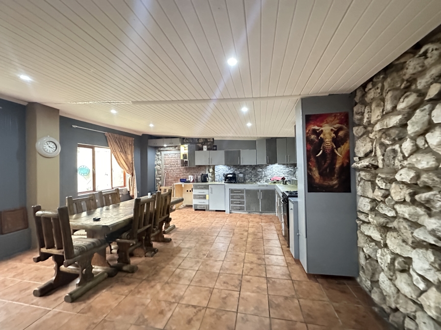 2 Bedroom Property for Sale in Stilbaai Oos Western Cape
